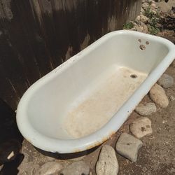 Vintage  Claw Tub