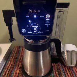 BLACK NINJA DUALBREW PRO, VERY GENTLY USED ALL PARTS INCLUDED