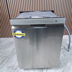 LG 24" Front Control Dishwasher with QuadWash, 3rd Rack & Dynamic Dry, 48 dBA - Stainless Steel (LDFN4542S-D-B941)