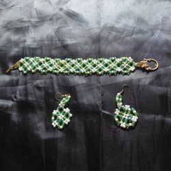 Beaded Bracelet And Earrings 