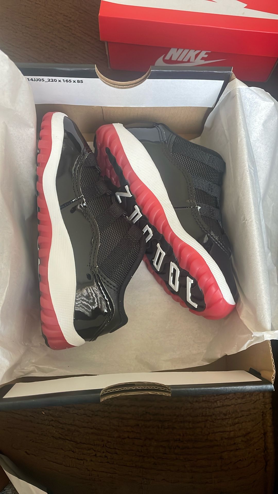Jordan 11 Retro Low