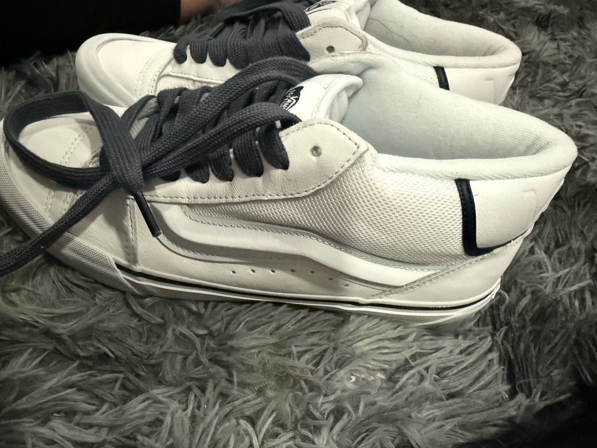 Men's Vans, size 9.5