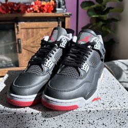 Air Jordan 4 Retro