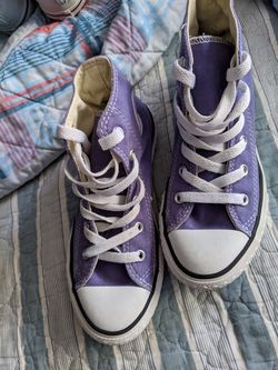 Brand new Girls Converse size 1 youth