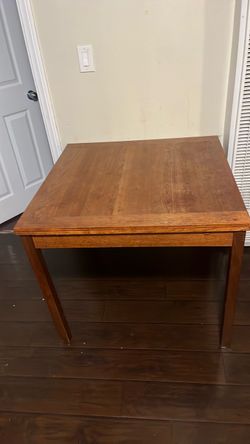 Wood coffe table .