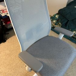 Office Chair - HON Ignition 2.0