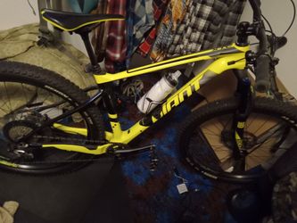 Giant Mountain Bike Yellow and Black