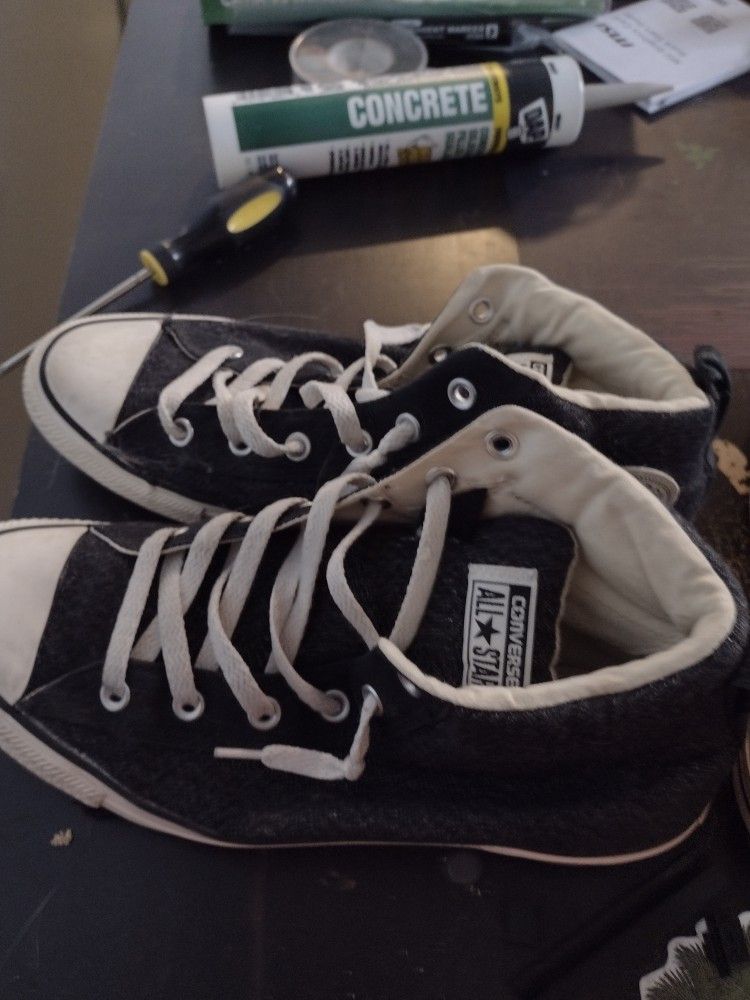 Converse High Top.