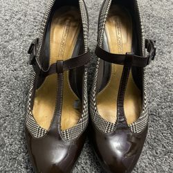 FREE - Joan & David - Sz 8.5