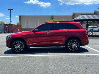 2017 Mercedes-Benz GLC 300