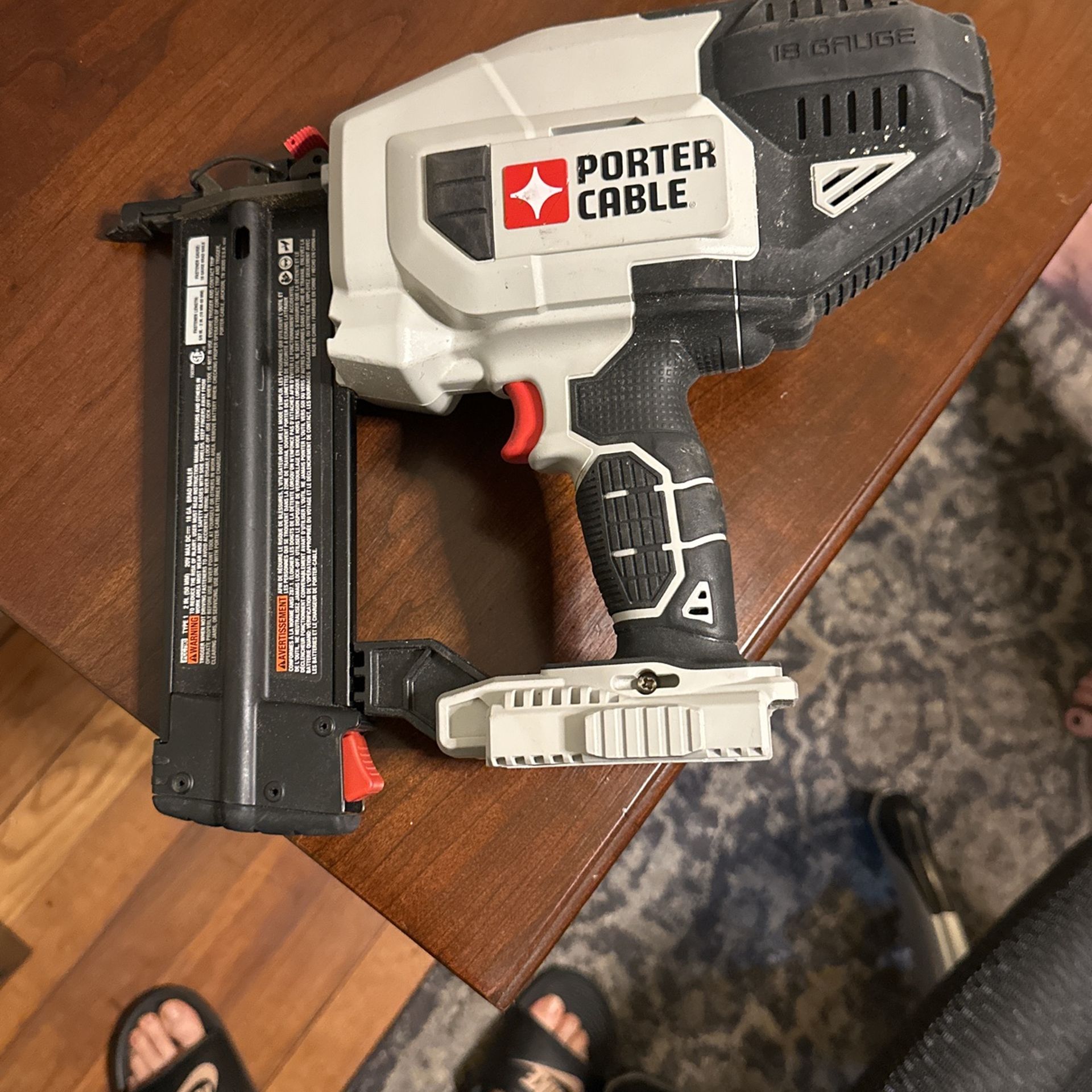 Porter Cable 20 Volts 18 Gauge Tool Only