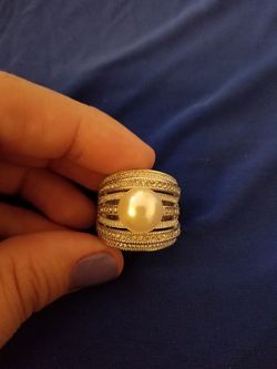 Avon ring Size 9