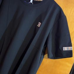 Men’s Shirt Size Medium