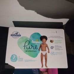 NEW PAMPERS PURE SIZE 7