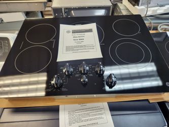 30 in. 5 Burner Elements Radiant Electric Cooktop in Black