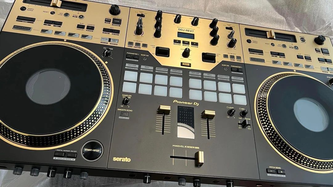 Pioneer Rev-7 DJ Controller (Gold/Black)