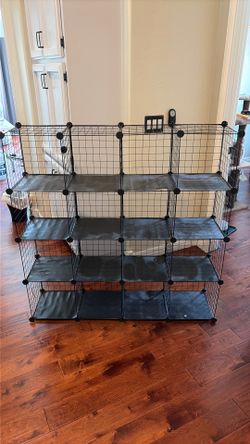 Metal Storage Cubby 4’x4’