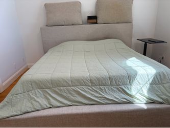 King size bed
