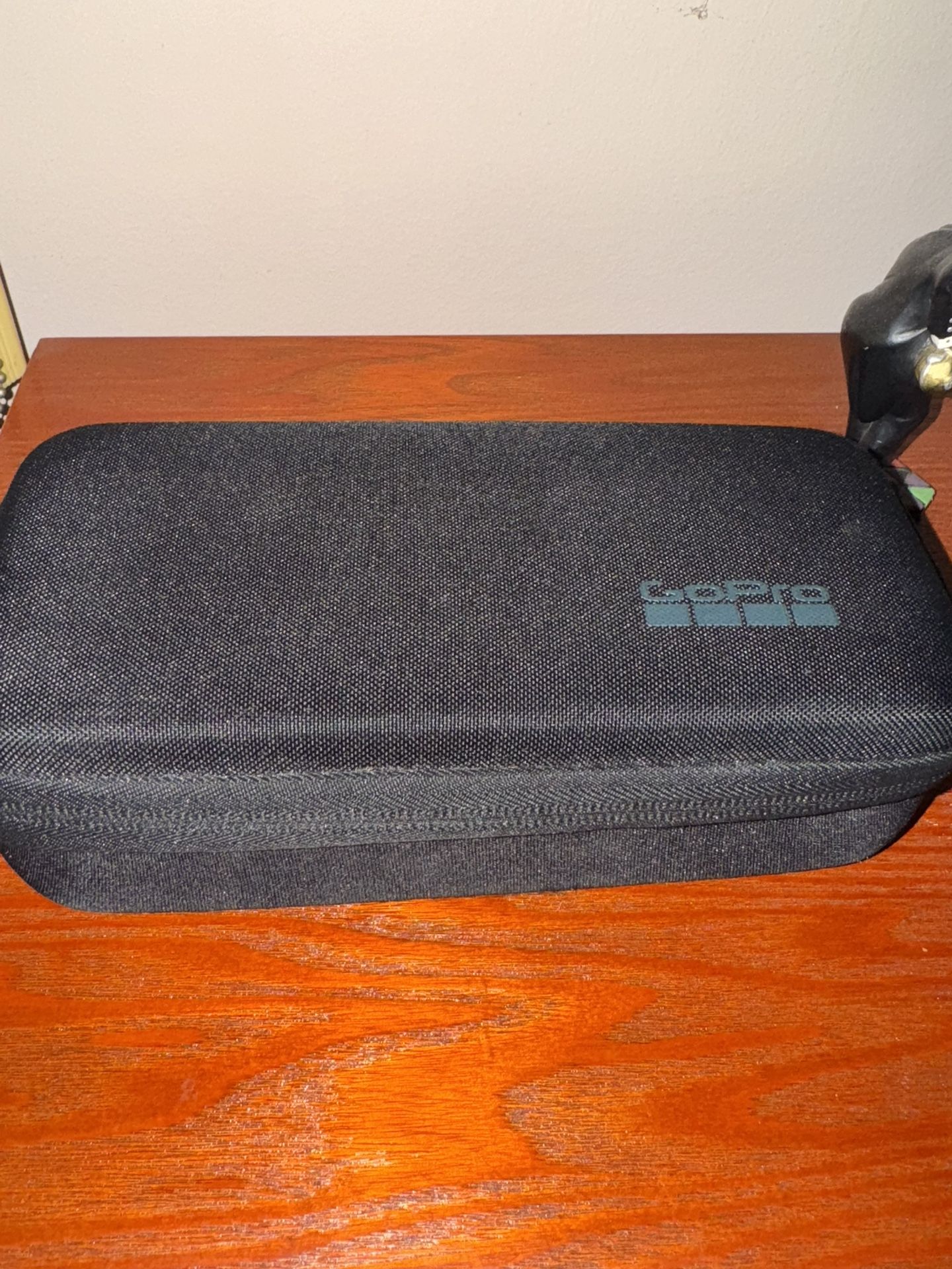 GoPro hero 9 Black , Sennheiser MKE 400 1st Generation, 3 Battery