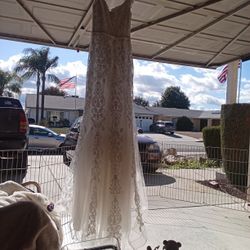 Anny Lee Ivory Wedding Gown Size Small