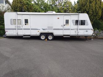 2003 30' ultra light trailer