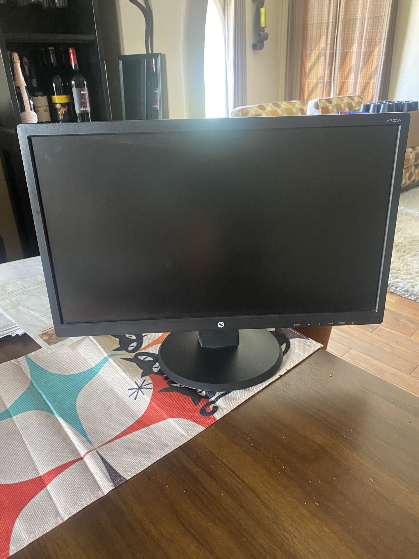 HP 22uh 21.5-inch LED Backlit LCD Monitor - L3N74A