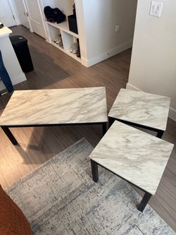 Coffee table set