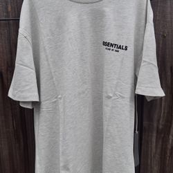 Essentials tee