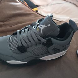 Air Jordan 4 Retro 