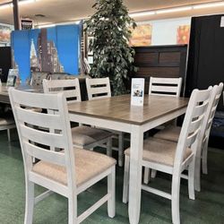 Dining Tables 