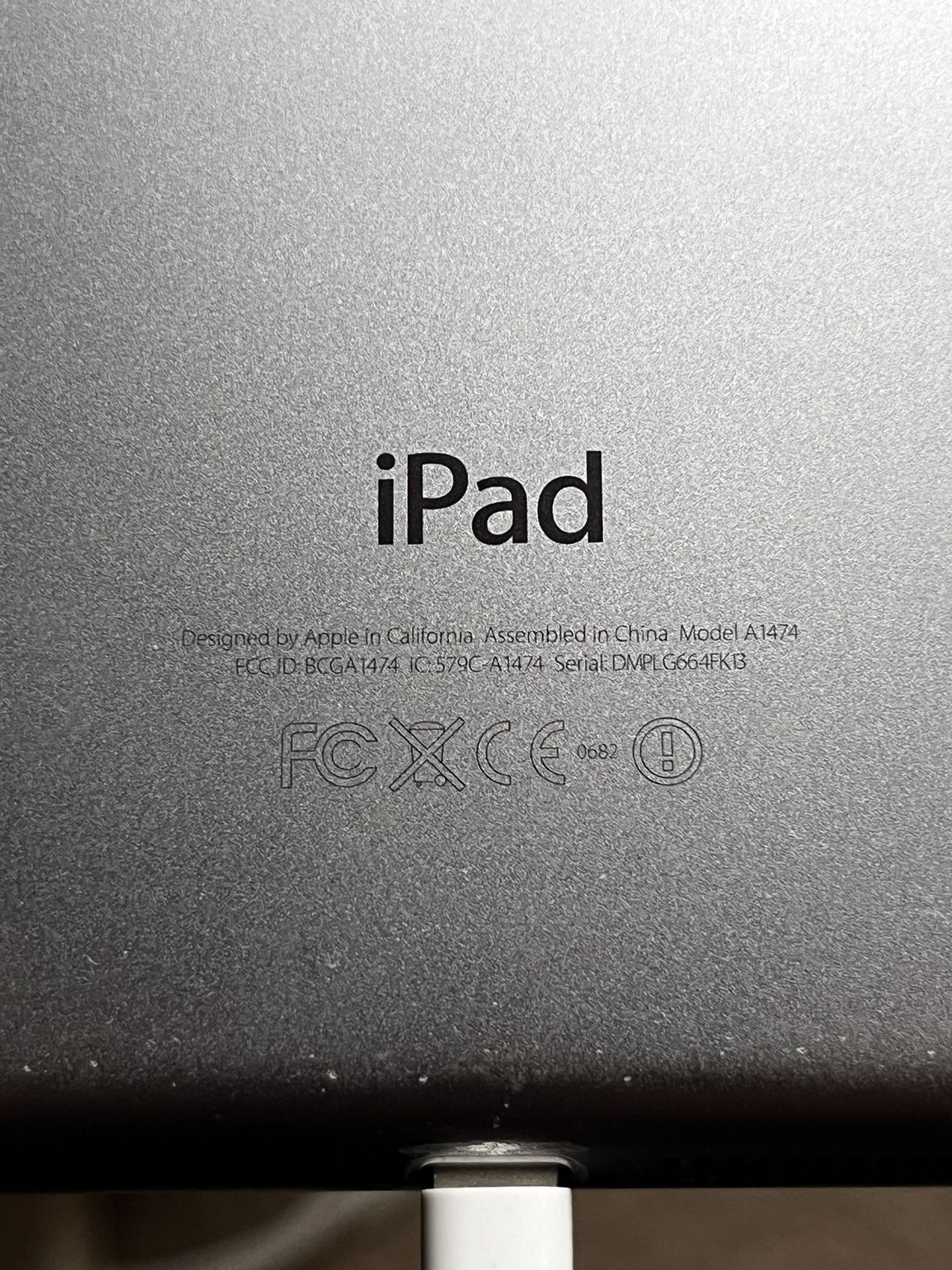 IPad Air A1474 - 128gb Great Device For Small Kids/older