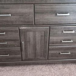 Large Dresser Chest Of Drawers 