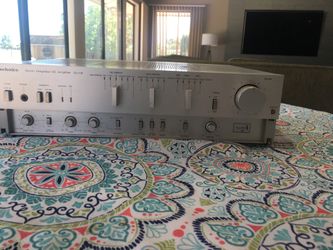 Technics intergrated amplifier.