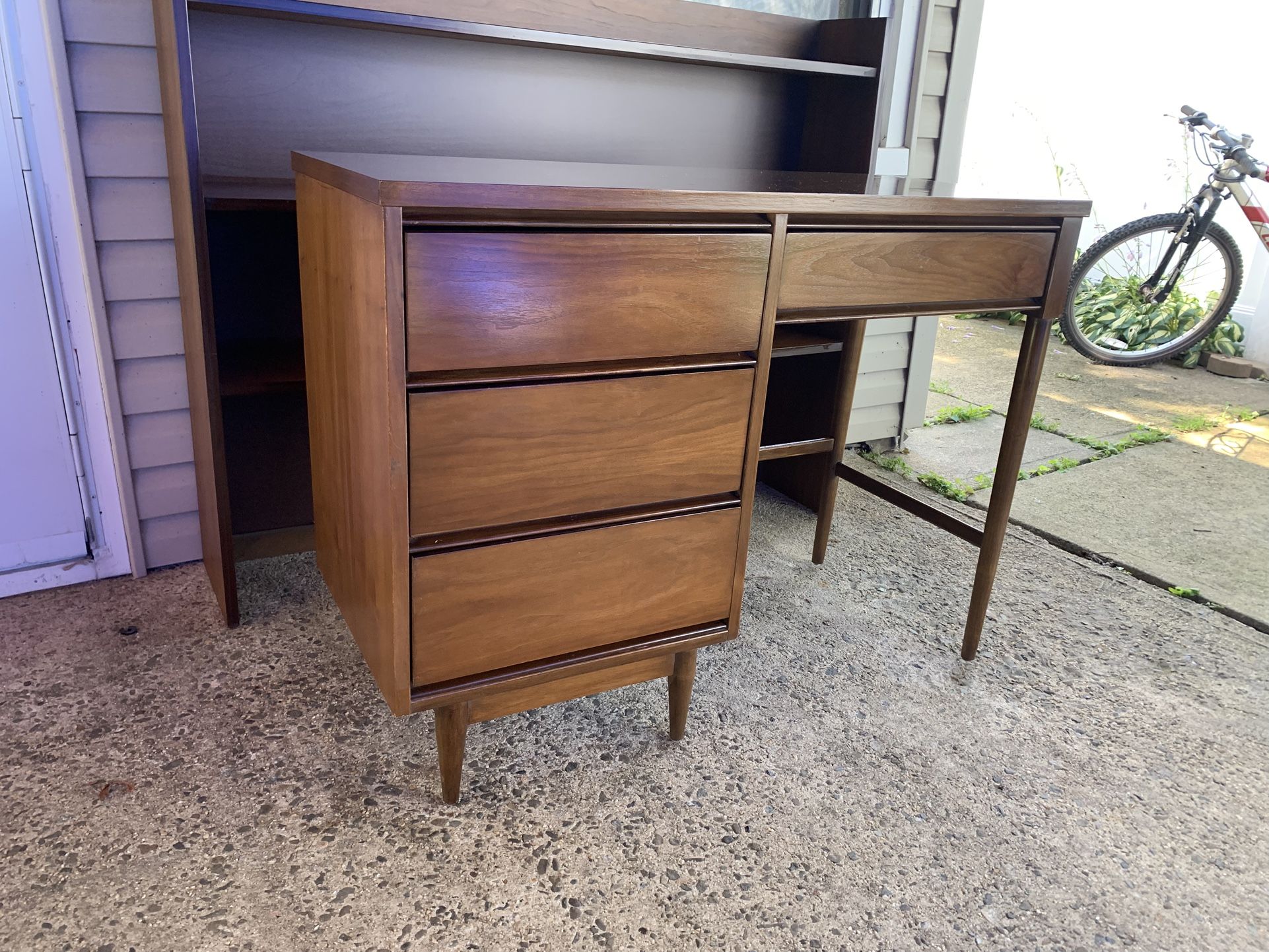 Mid Century Modern Desk/1960s