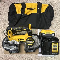 *NEW* Dewalt 20V Brushless Compact 1-3/4 in. Bandsaw #DCS377 with 5.0ah battery, Charger & Tool bag