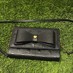 Betsey Johnson Purse Wallet Crossbody Black Patent Skulls Gold Chain