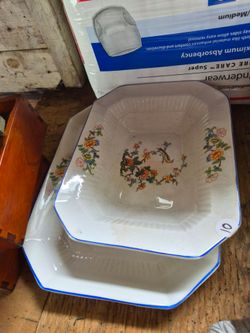 Serving platter and bowl