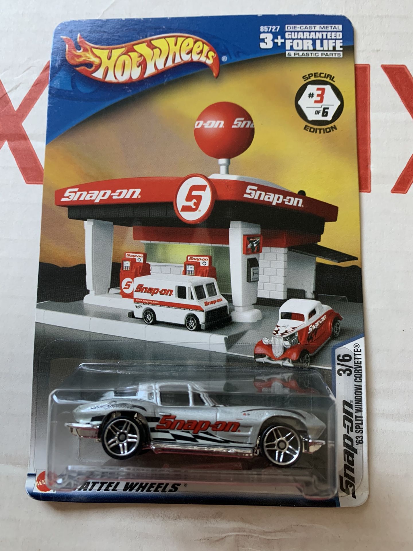 Collectible Hot Wheels Snap On Tools Edition Service Station for