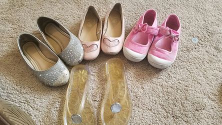 Girl shoes mostly size 11