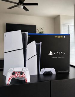 PS5 Slim 1TB – Like New + Box + Extras 🎮