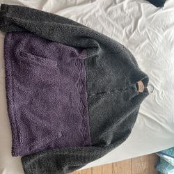 Billabong Sherpa Fleece Jacket( Not Sold Anymore, Rare) Hardly Worn 