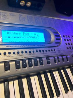 Casio WL-1800 keyboard with stand NICE
