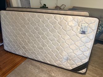 Twin mattress