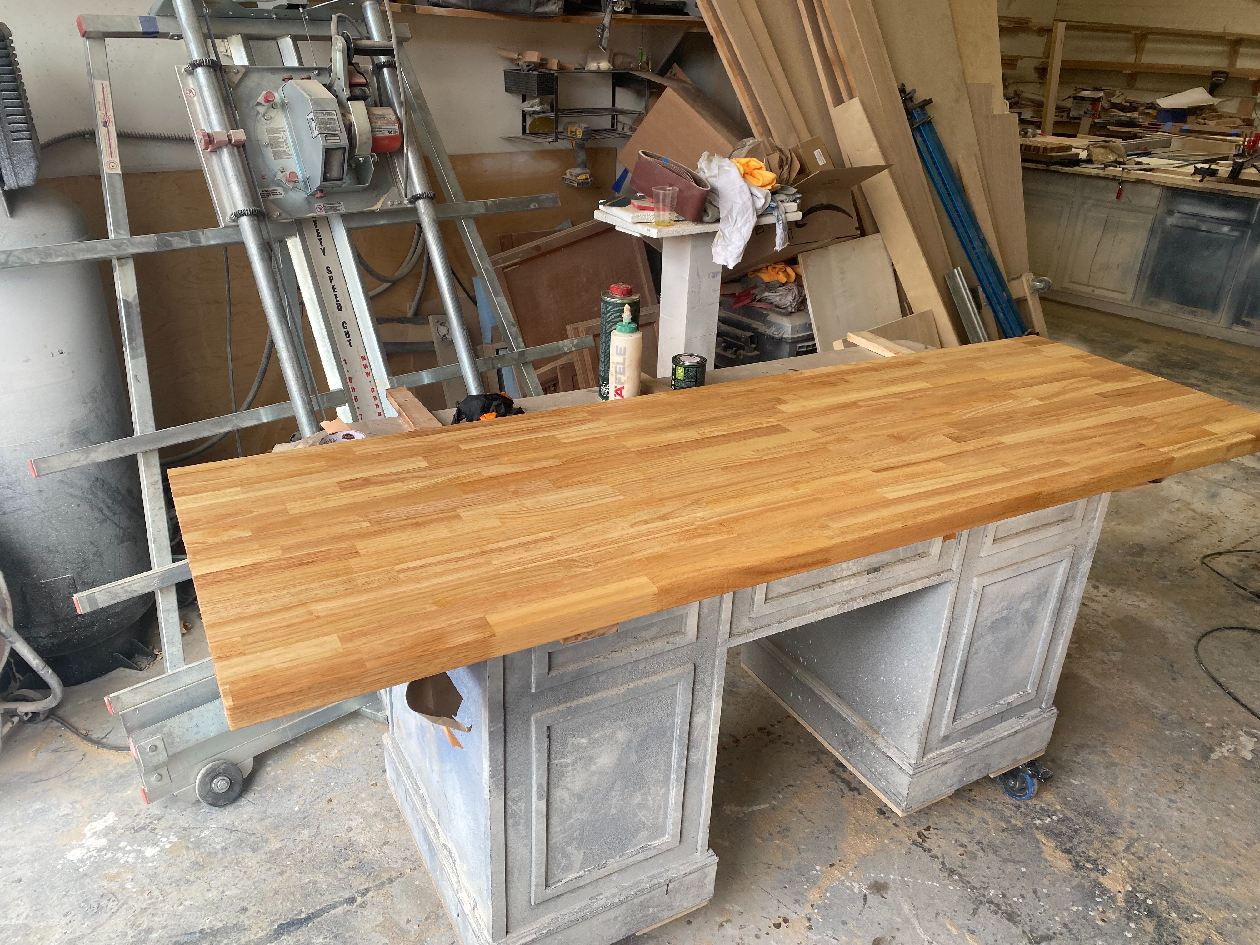 Countertops of Butcher Block / Encimeras de Butcher Block