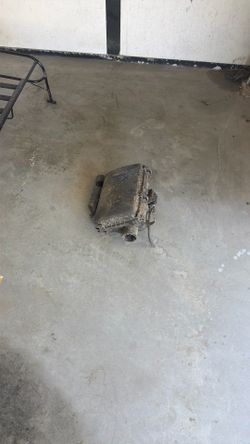 2004 Toyota Prius air cleaner