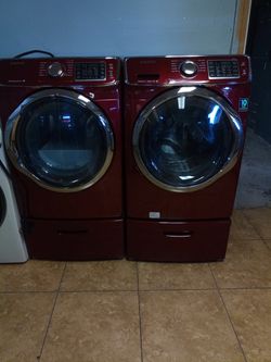 Samsung Front-Load Washer and Dryer Set