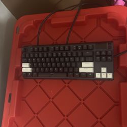 APEX 7 Tkl