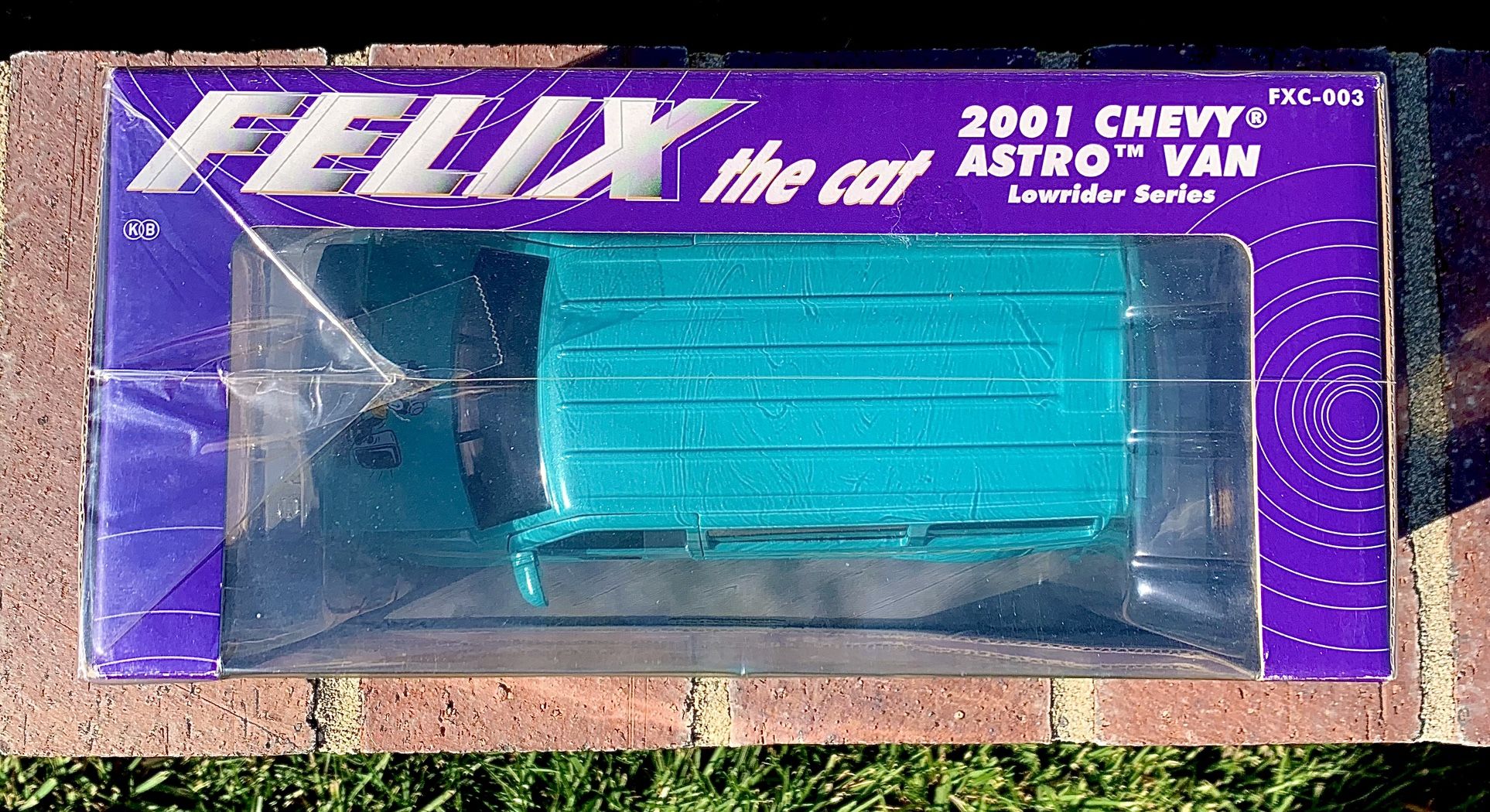 Jada Toys Felix the Cat 2001 Aqua 2001 Chevy Astro Van 1:24