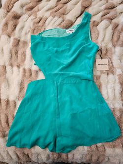 Super Down NWT One Shoulder Romper Size Small