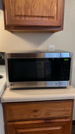 Premium LG Microwave MUST GO
